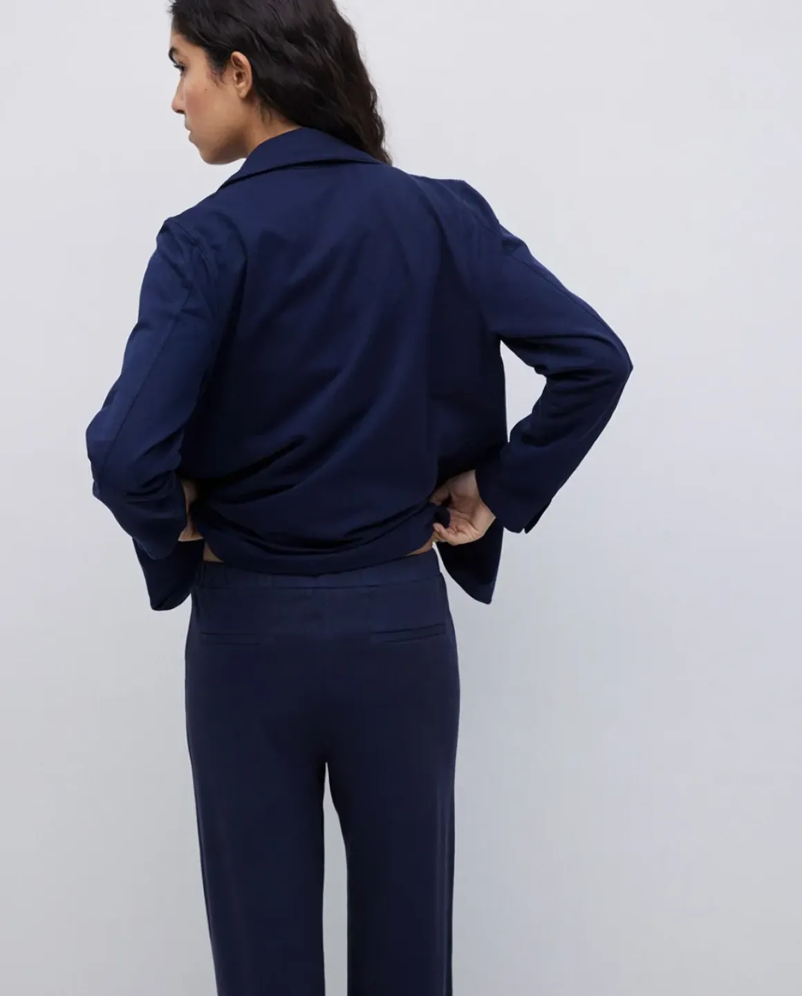 Americana cuello solapa azul oscuro