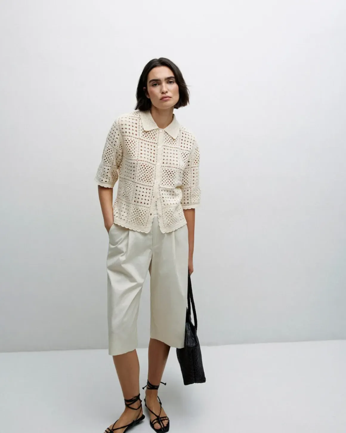 Bermudas tejido gabardina blanco roto
