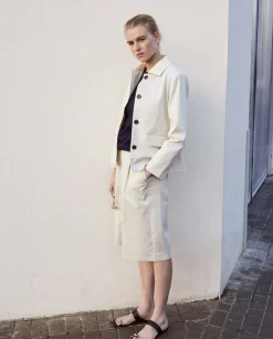 Bermudas tejido gabardina blanco roto