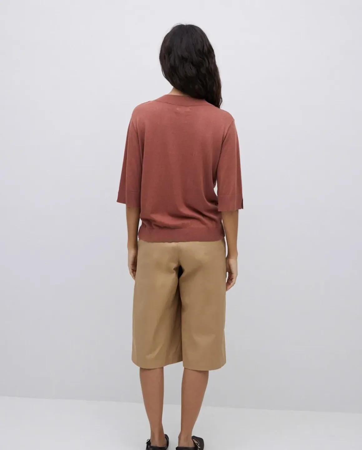 Bermudas tejido gabardina camel