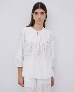 Blusa canesú acolchado blanco