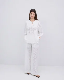 Blusa canesú acolchado blanco