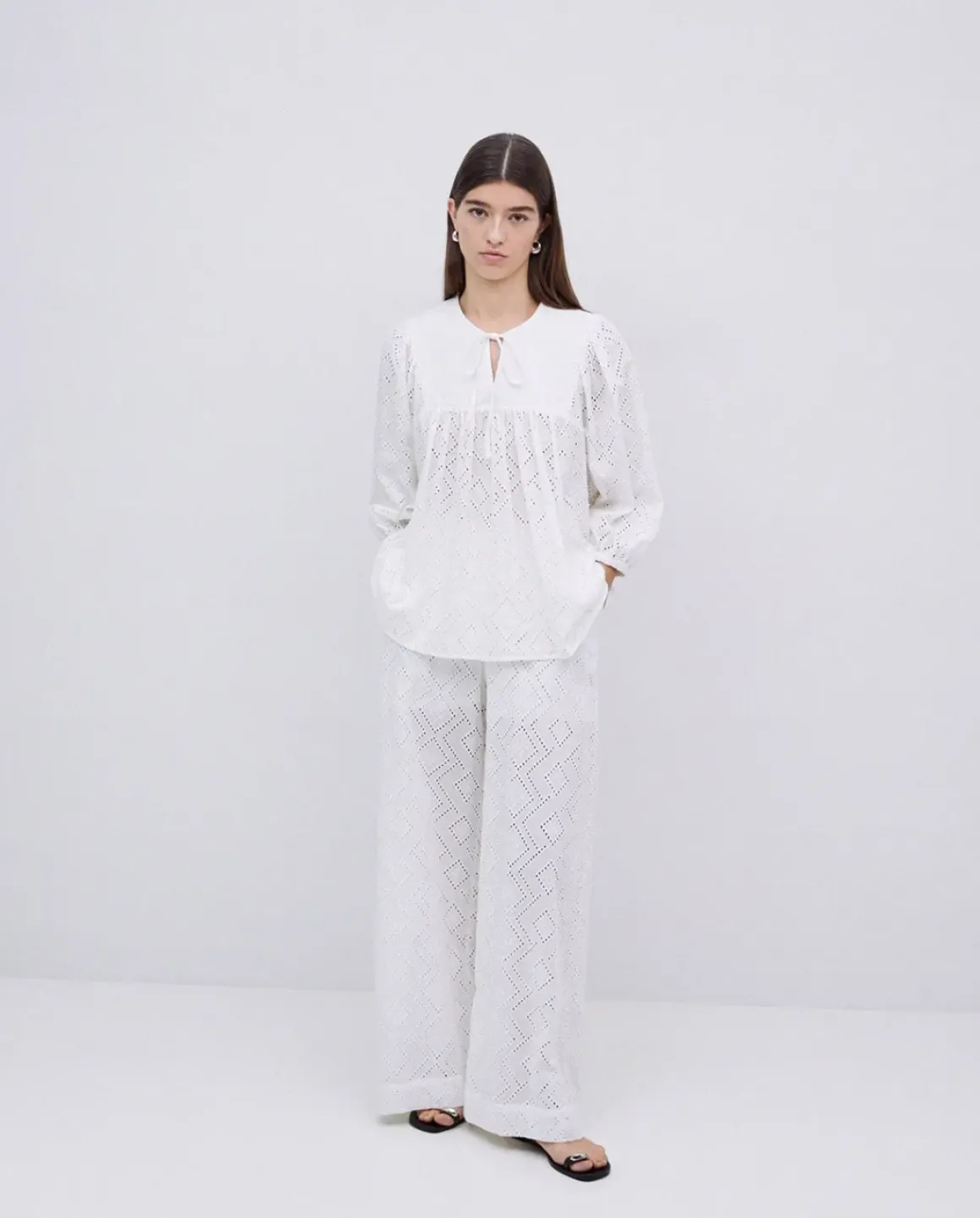 Blusa canesú acolchado blanco