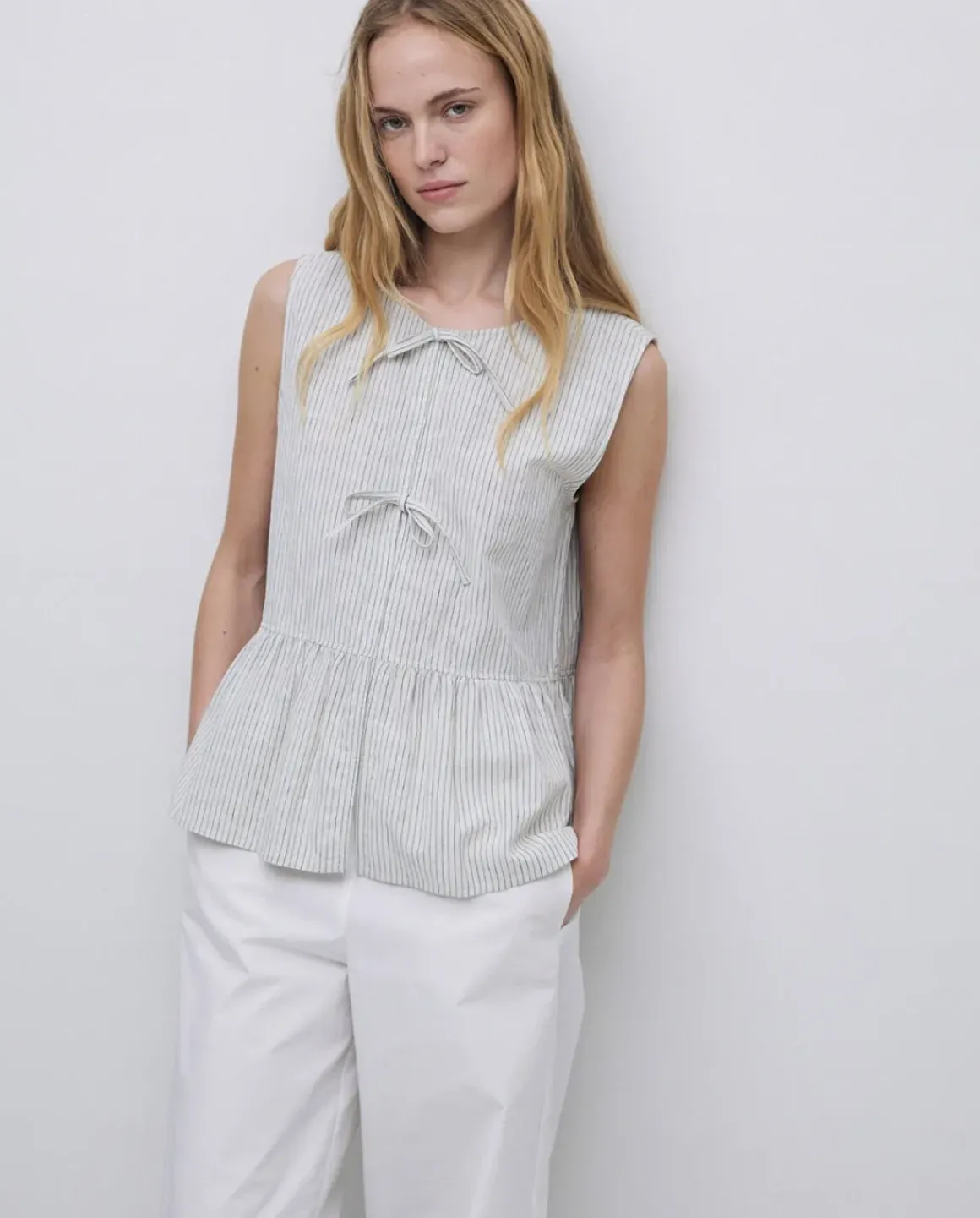 Blusa lazos sin mangas crudo