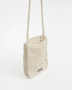 Bolso handmade de crochet crudo