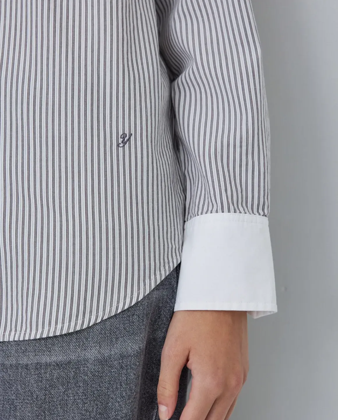 Camisa 100% algodón rayas gris claro