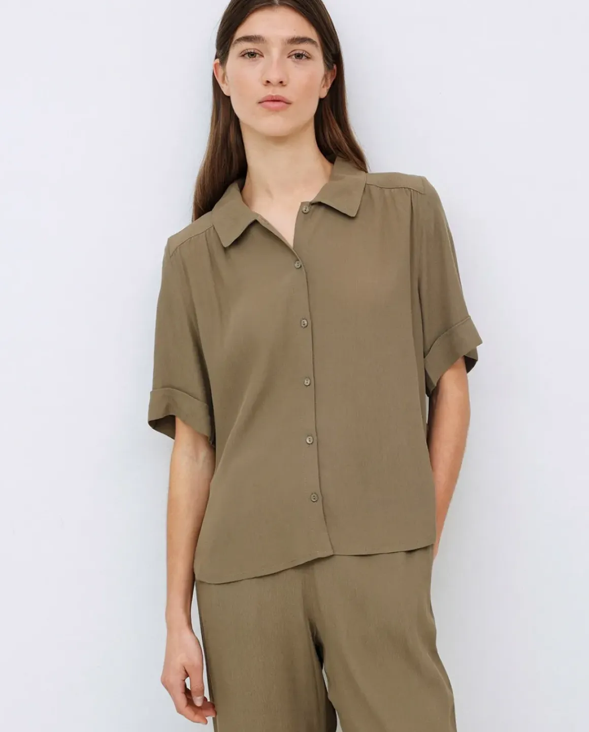 Camisa Ecovero manga corta caqui