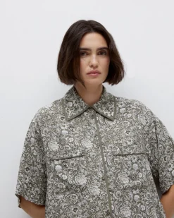 Camisa fluida floral caqui