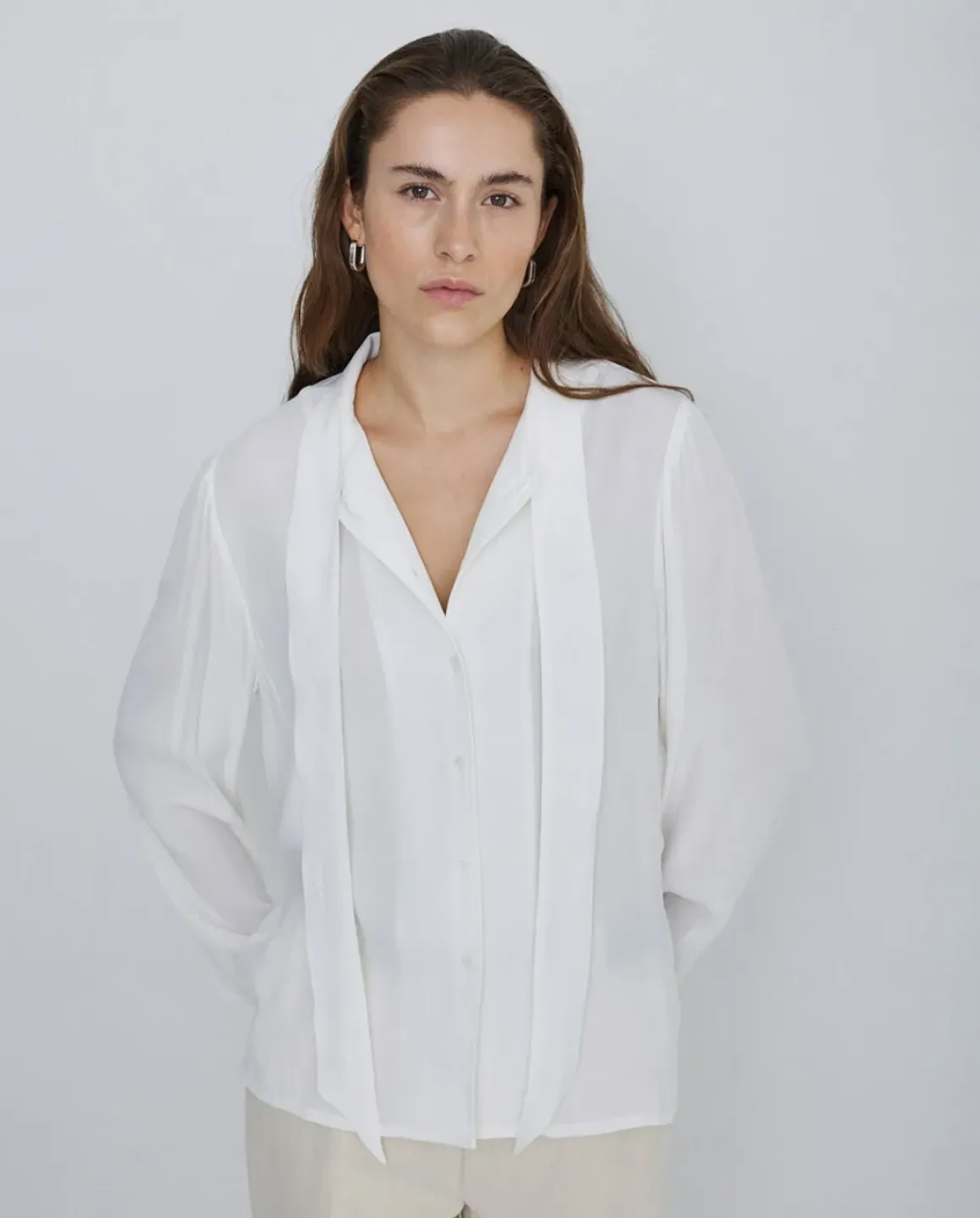 Camisa fluida lazo crudo