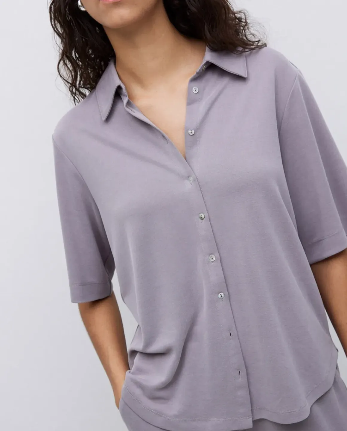 Camisa fluida manga corta gris
