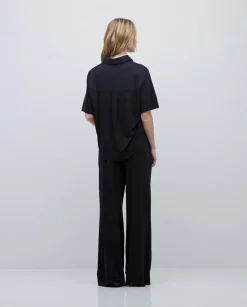 Camisa fluida manga corta negro