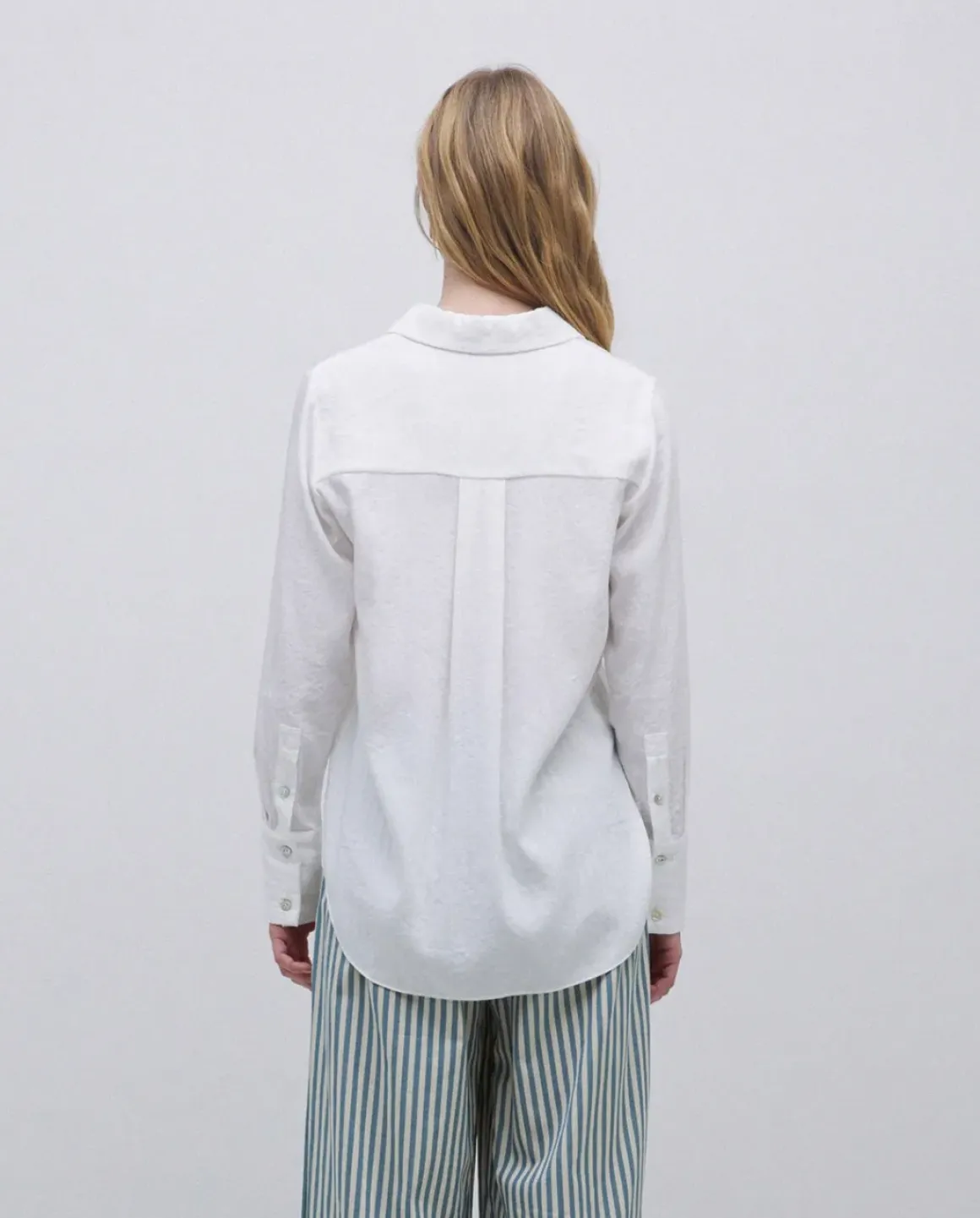 Camisa fluida viscosa blanco
