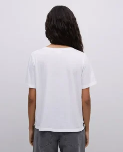 Camiseta básica cuello pico blanco