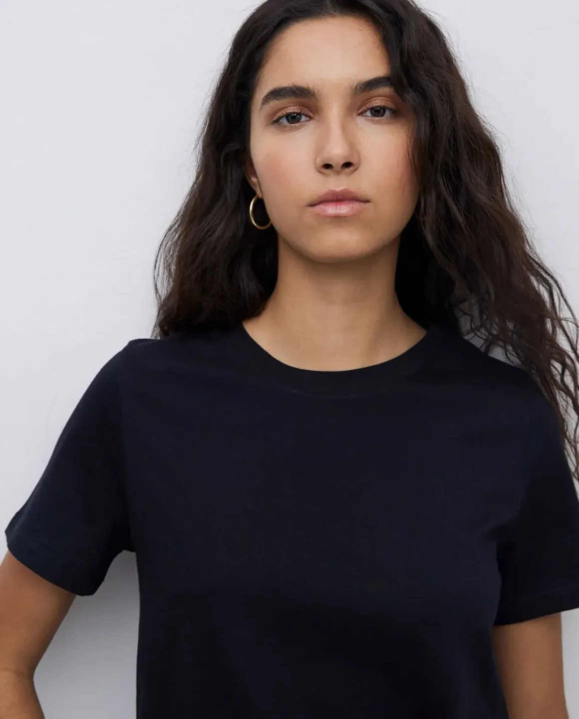 Camiseta básica cuello redondo negro