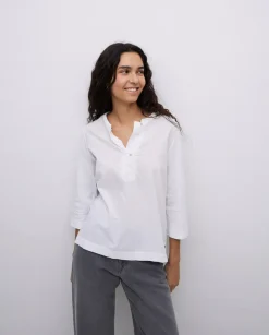 Camiseta escote panadero bordado blanco