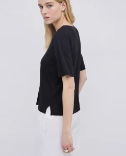 Camiseta holgada escote pico negro