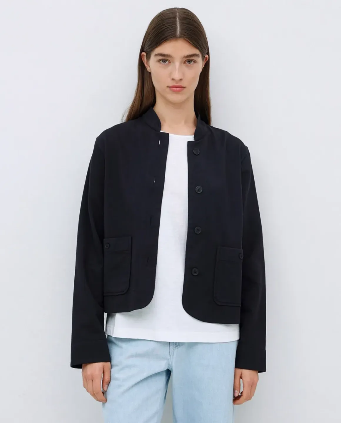Chaqueta corta cuello mao azul oscuro