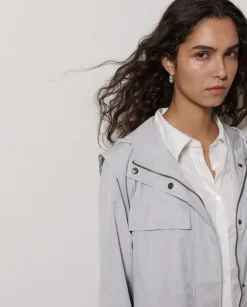 Chaqueta water repellent capucha gris