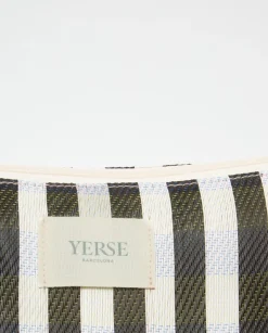 Clutch rayas negro