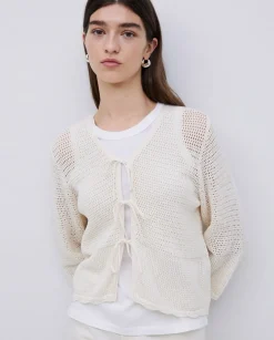 Cárdigan calado lazos blanco roto