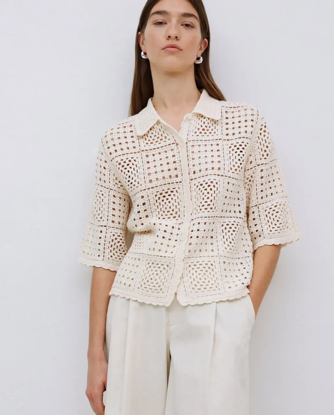 Cárdigan crochet crudo