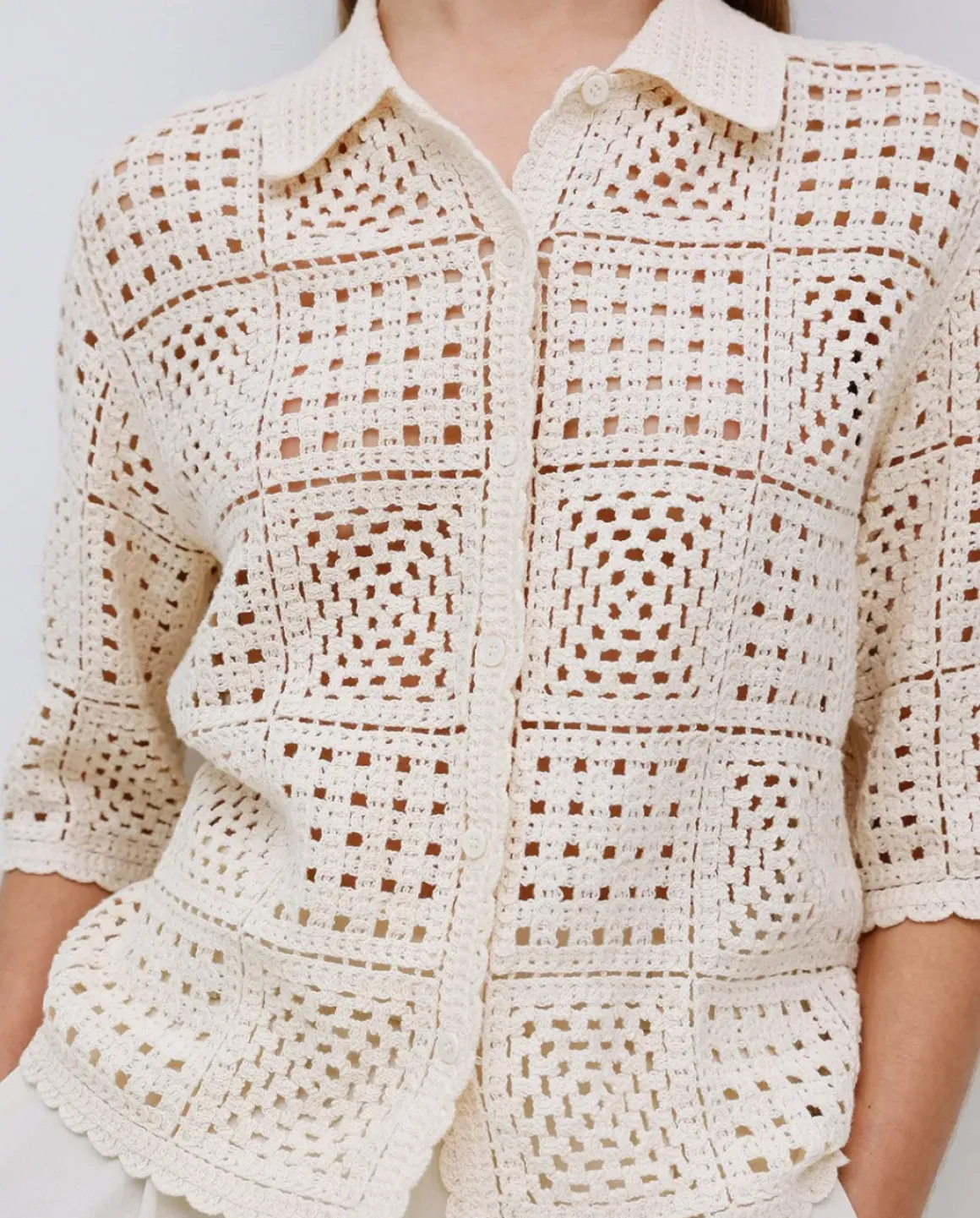 Cárdigan crochet crudo