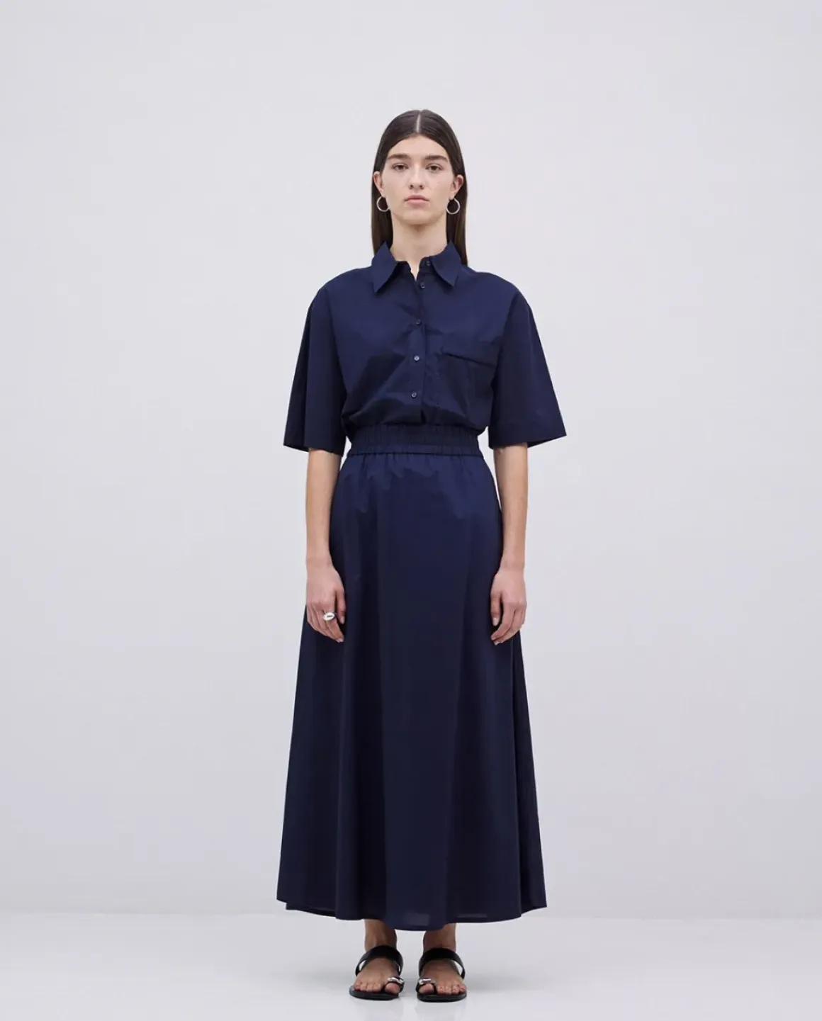 Falda cintura elástica popelín azul oscuro