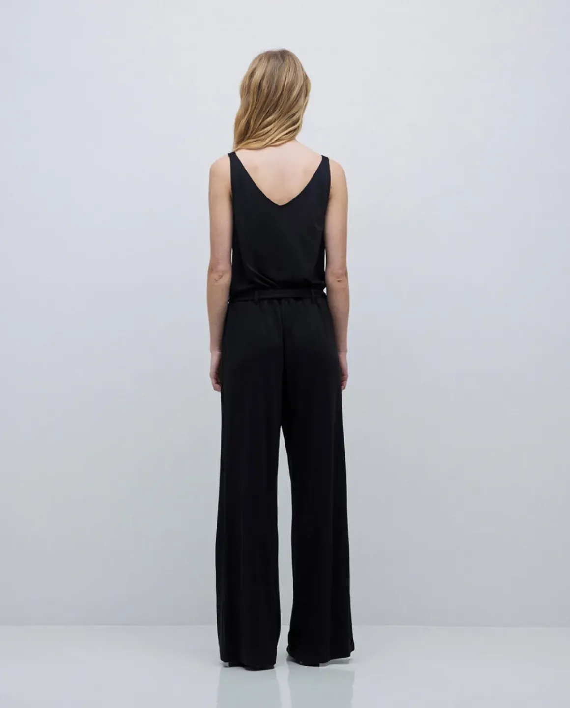 Mono fluido tirantes negro