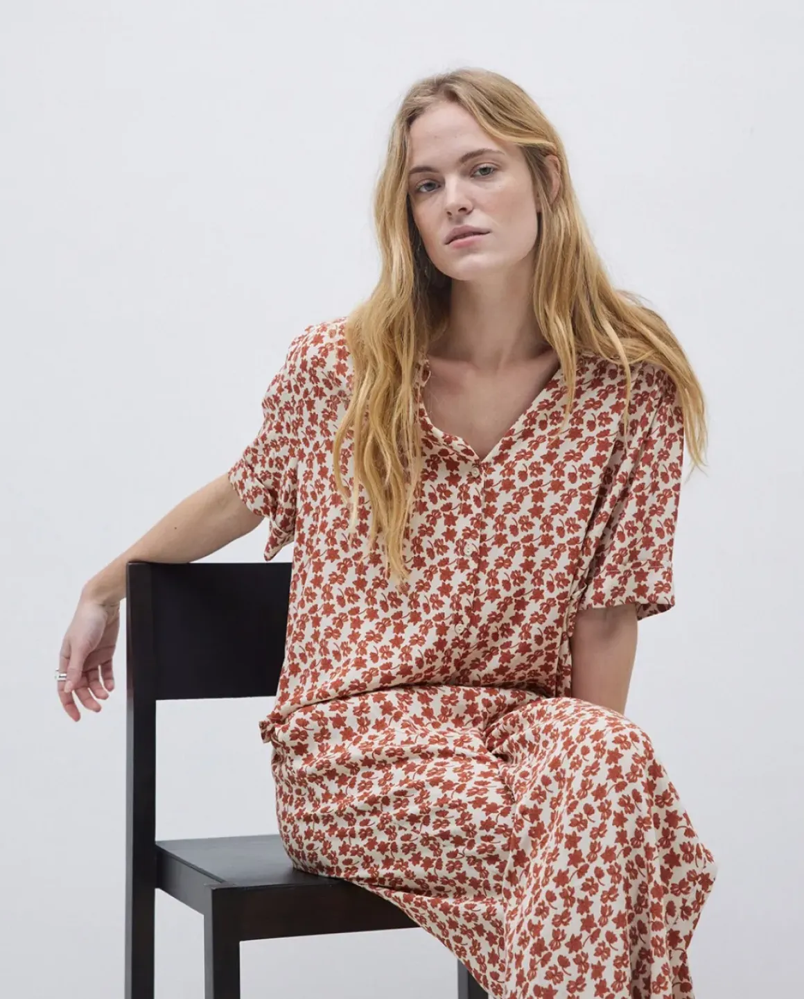Pantalones cropped terracota