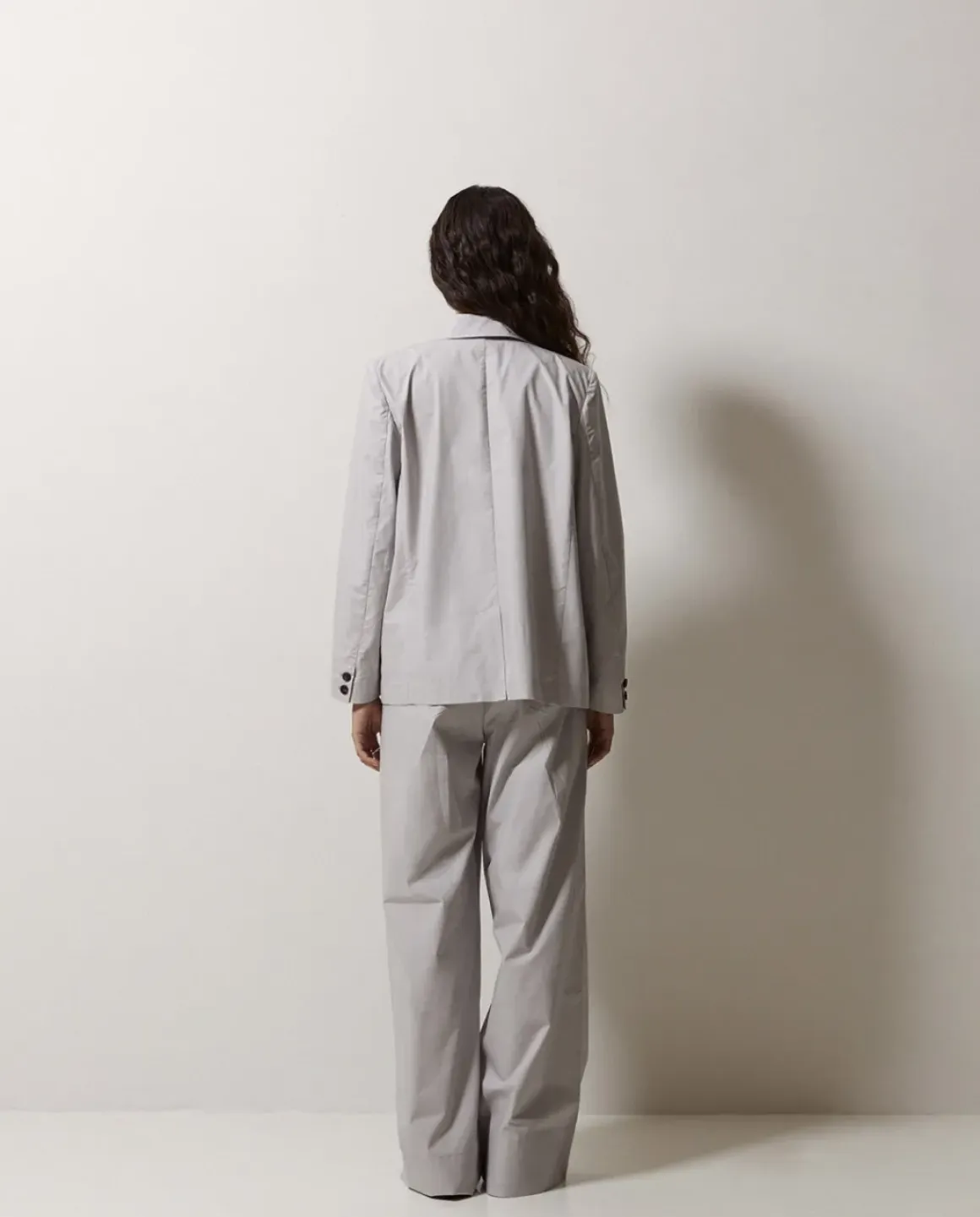 Pantalones popelín wide leg gris
