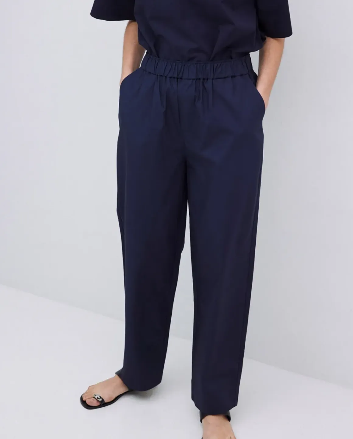 Pantalones rectos popelín azul oscuro