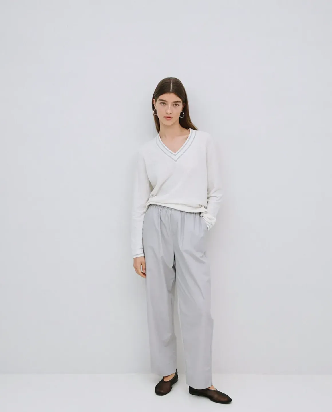 Pantalones rectos popelín gris