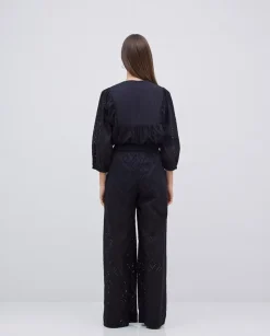 Pantalones wide leg bordado negro