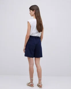 Shorts bolsillos plastrón azul oscuro