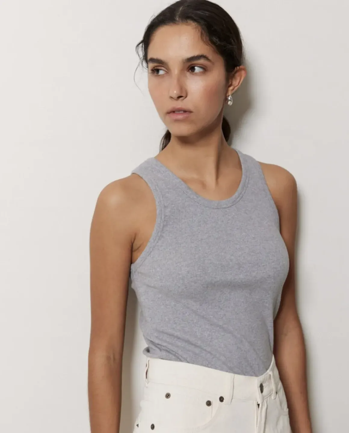 Top canalé 100% algodón orgánico gris