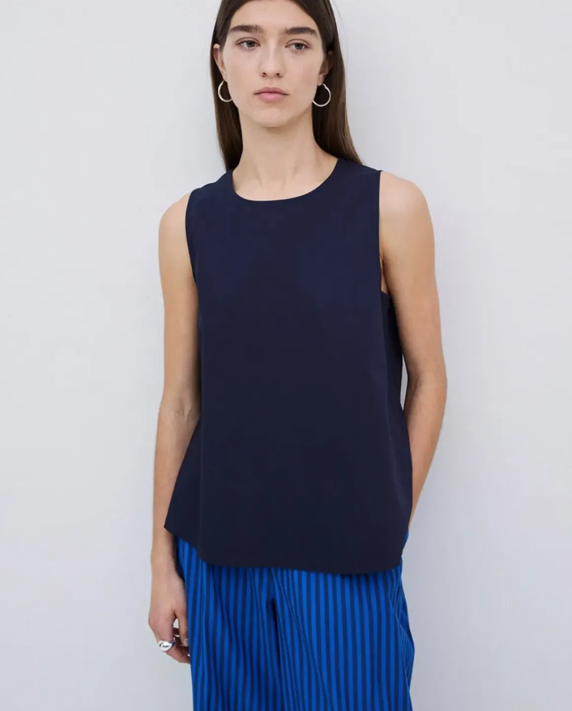 Top popelín azul oscuro