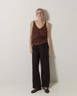 Top Tencel pico chocolate