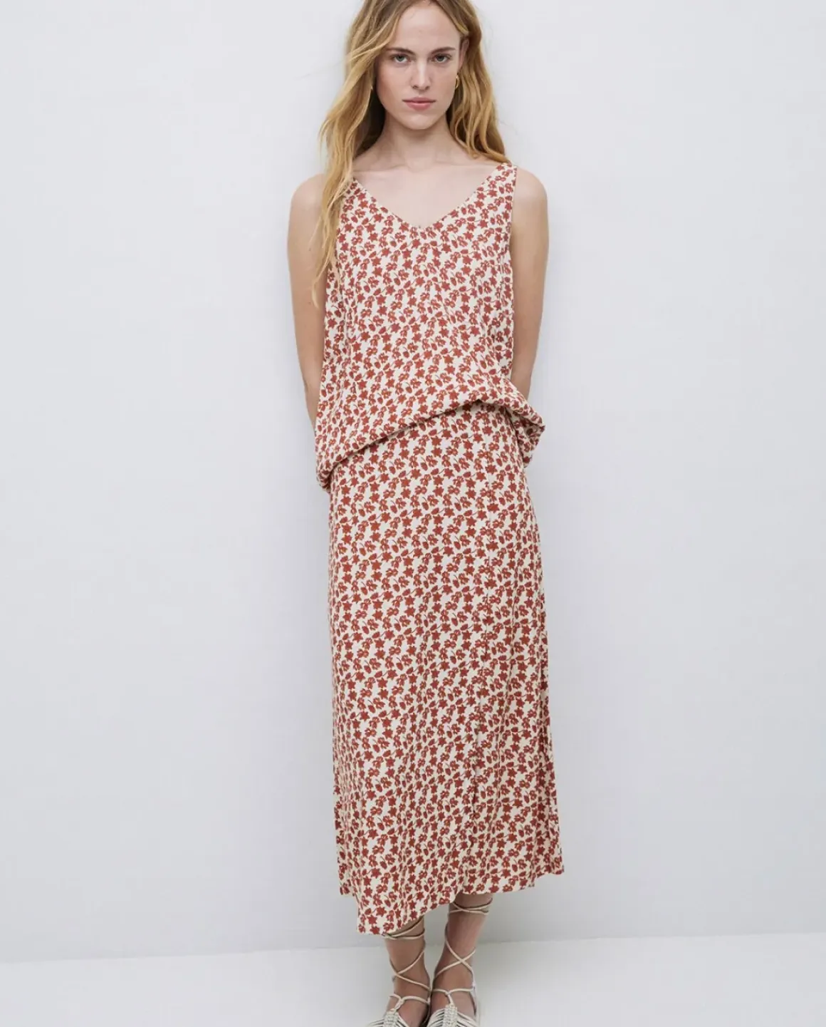 Top tirantes floral terracota