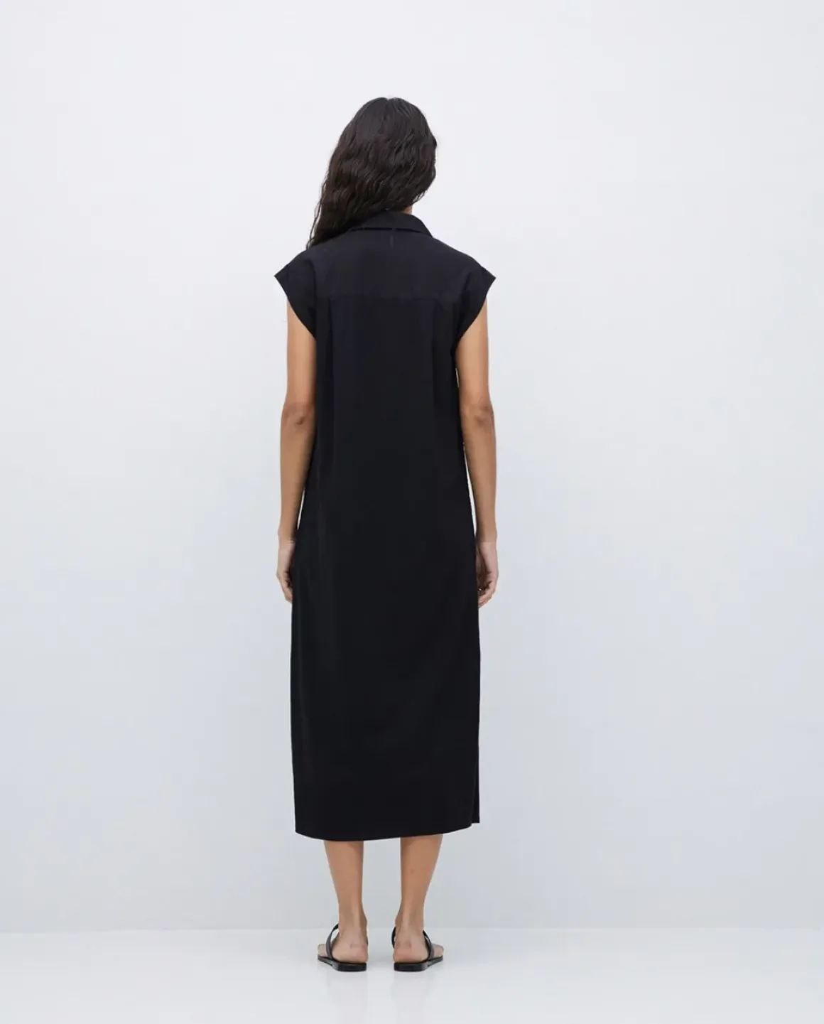 Vestido camisero flamé de algodón negro