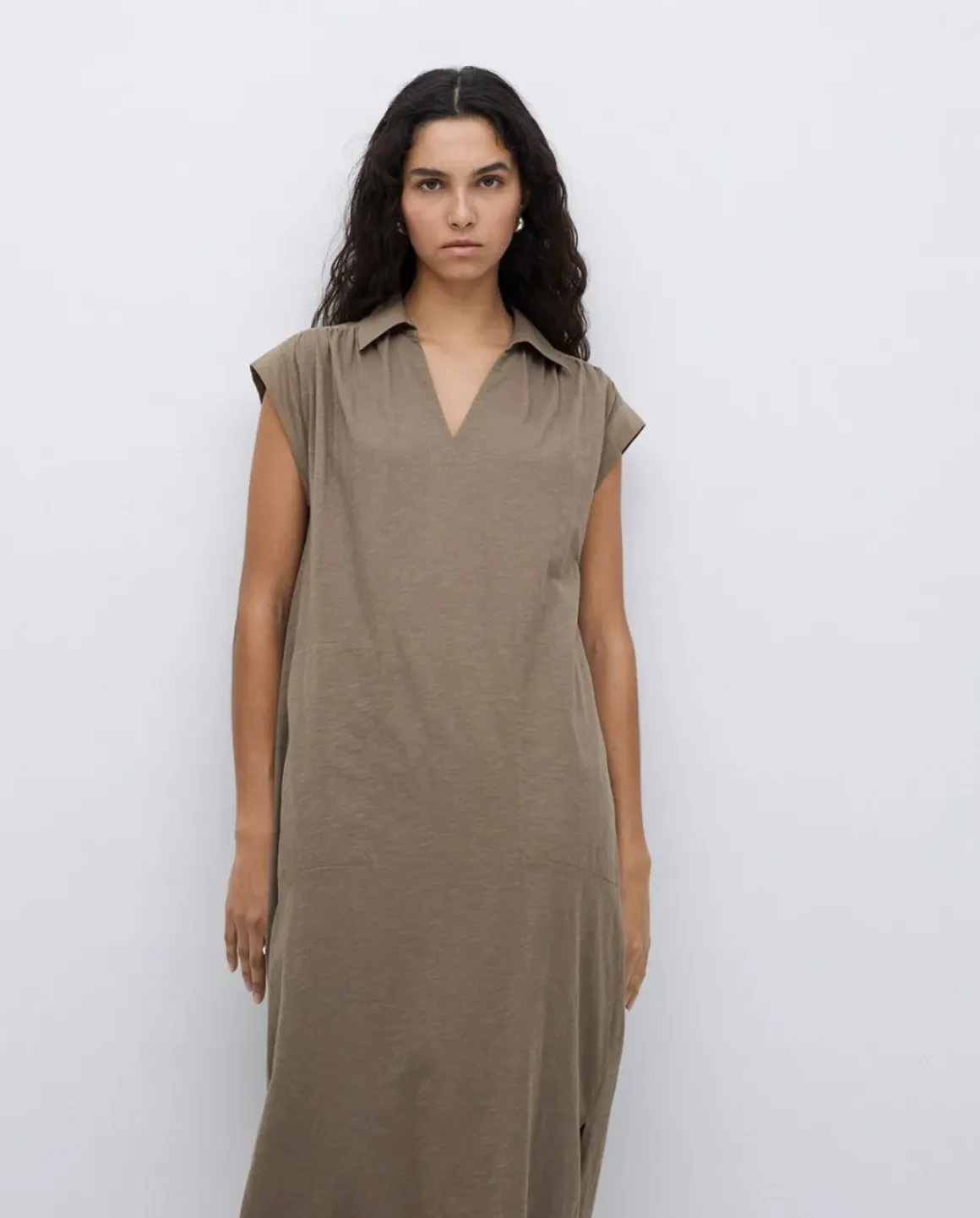 Vestido camisero flamé de algodón caqui