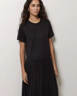 Vestido evasé falda plisada negro