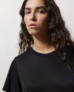 Vestido evasé falda plisada negro