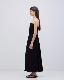 Vestido largo drapeado negro