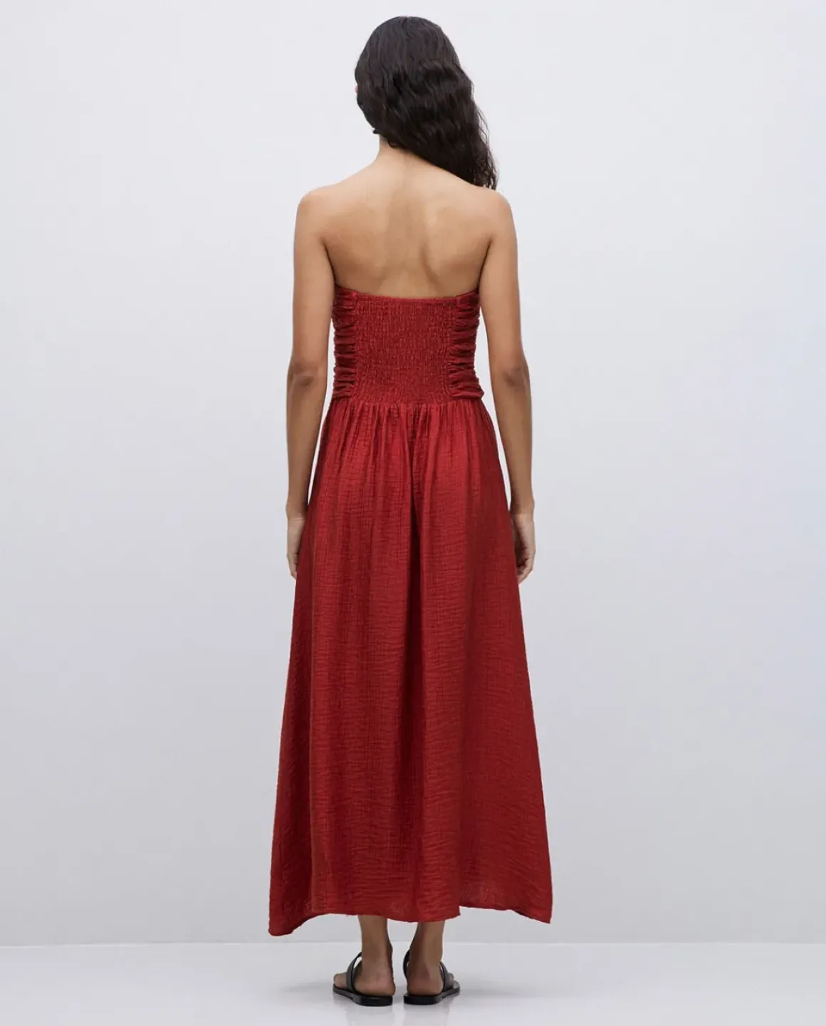 Vestido largo drapeado terracota