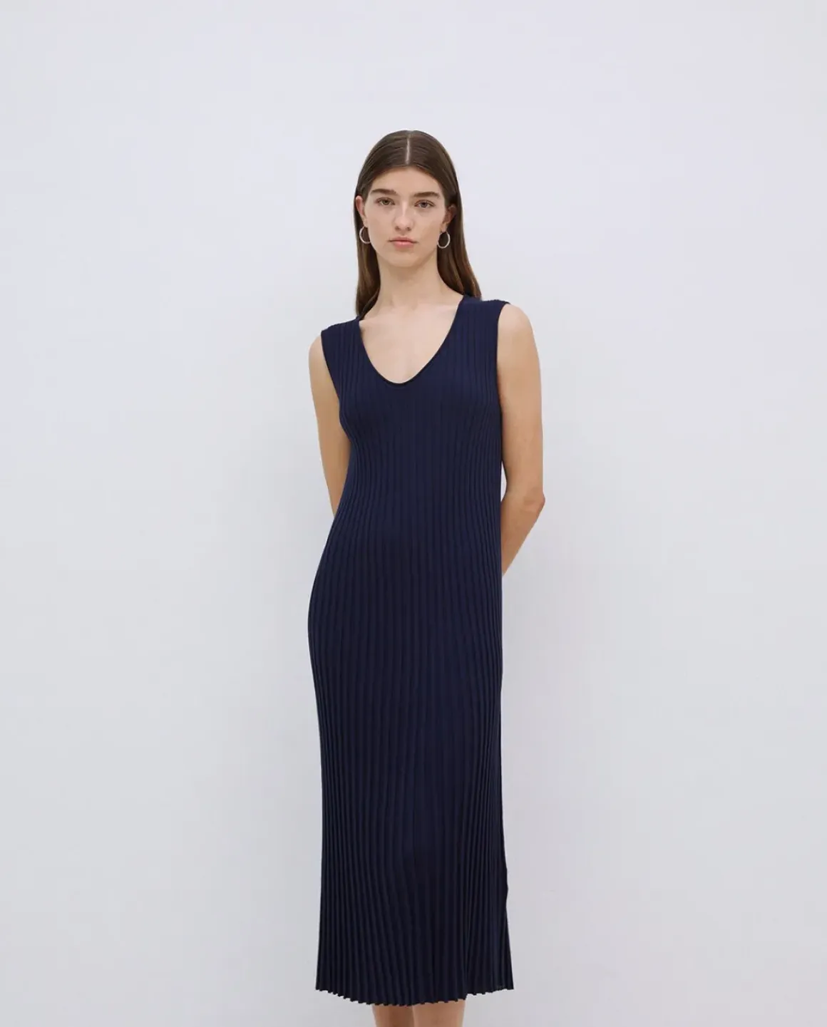 Vestido largo tirantes evasé azul oscuro