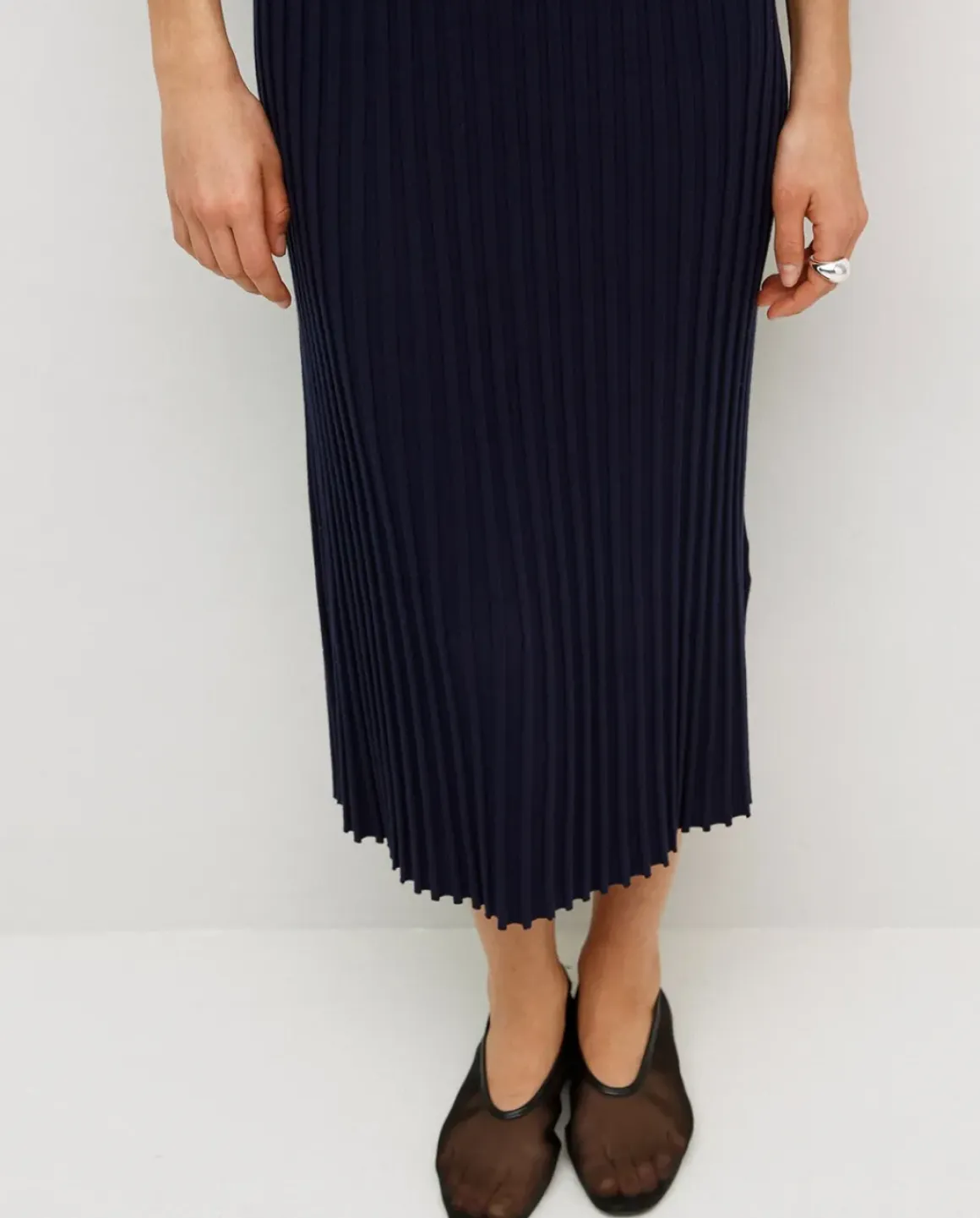 Vestido largo tirantes evasé azul oscuro