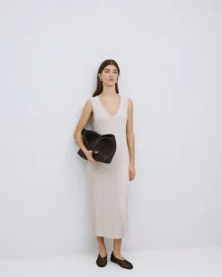 Vestido largo tirantes evasé beige