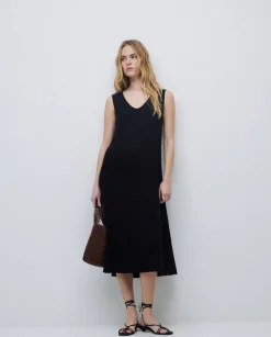 Vestido largo tirantes evasé negro