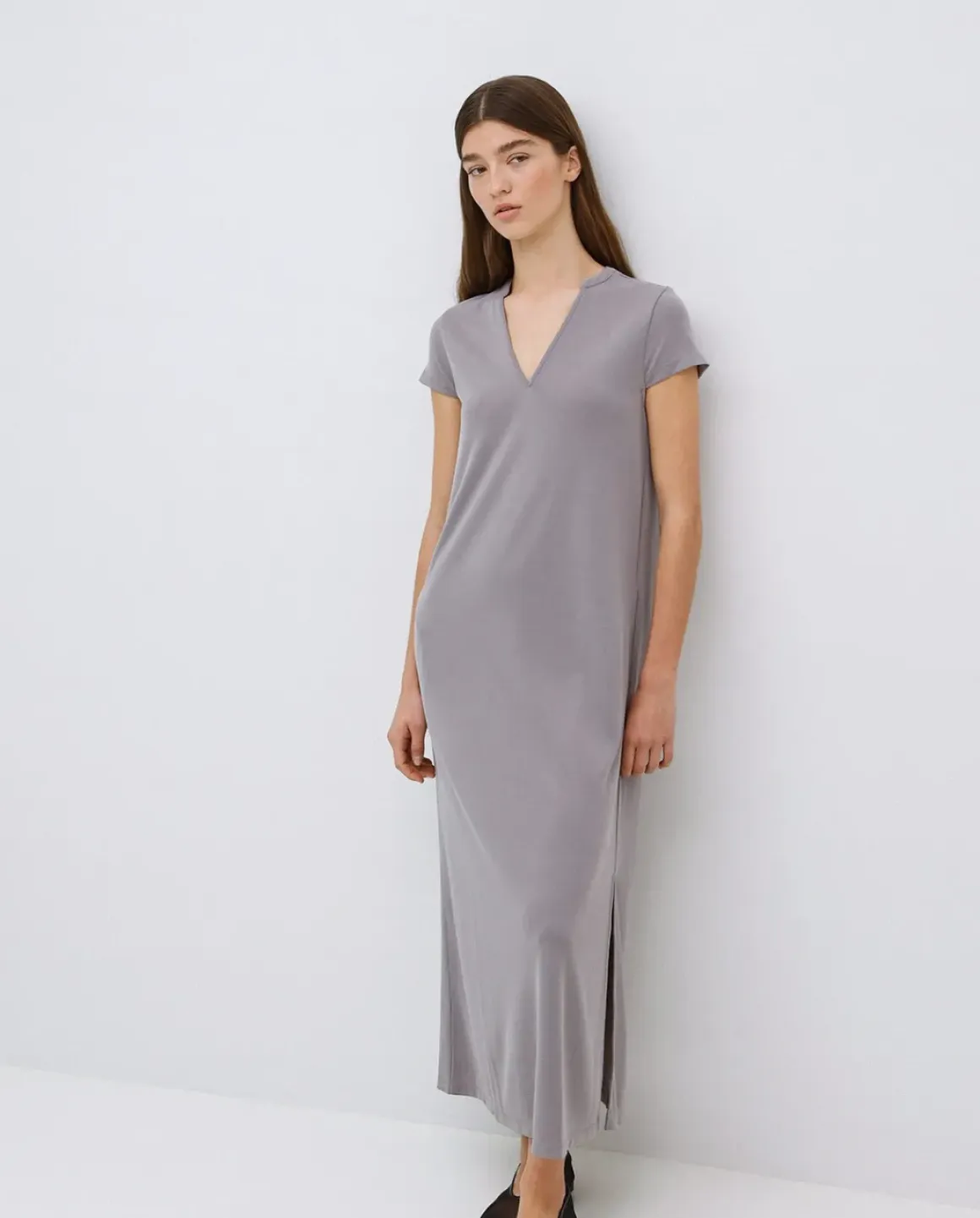 Vestido midi manga japonesa gris
