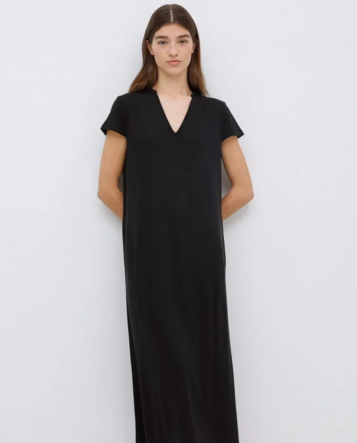Vestido midi manga japonesa negro